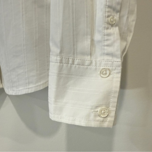 IZOD Women's White Collared Shirt size XL - Picture 11 of 16